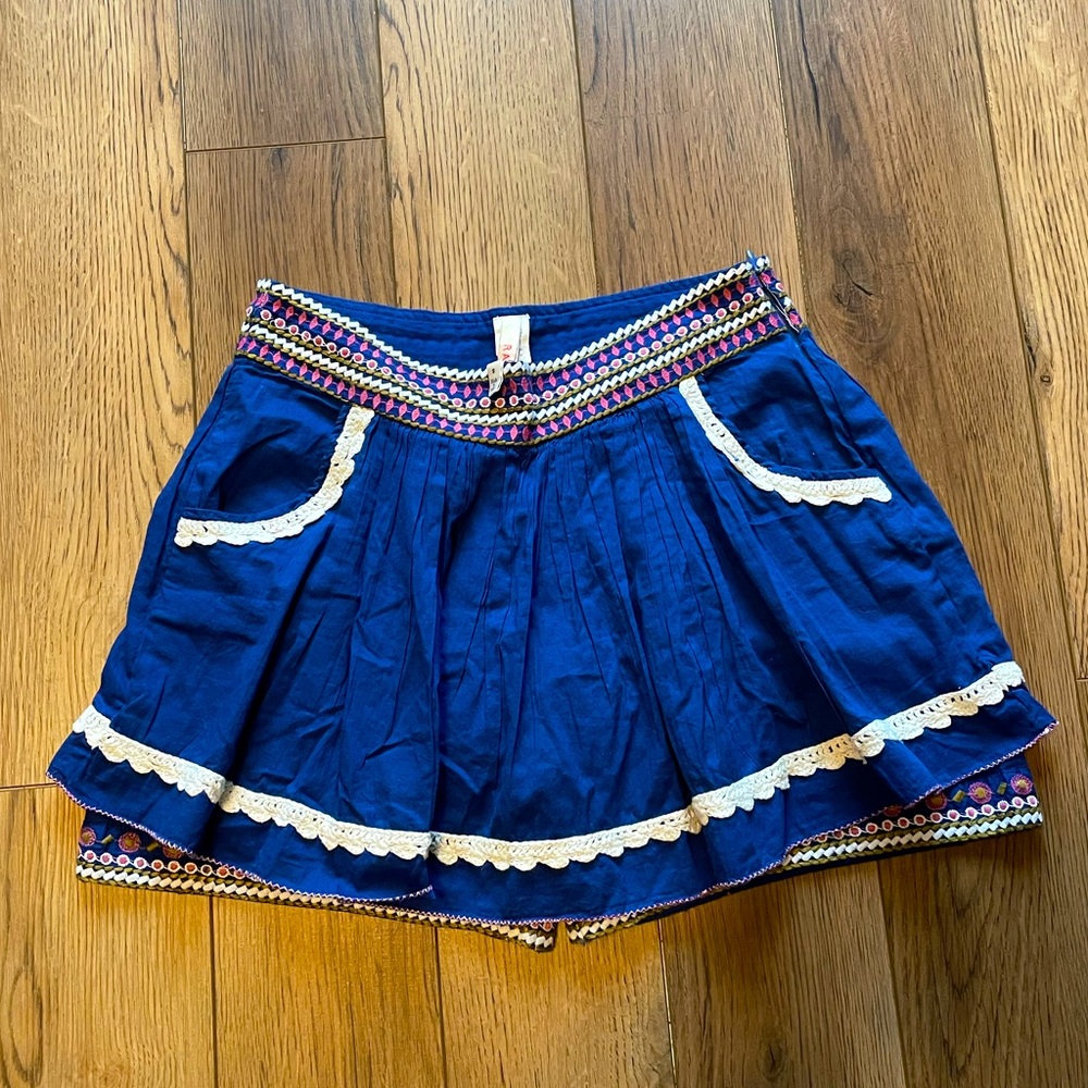 Raga Short Small